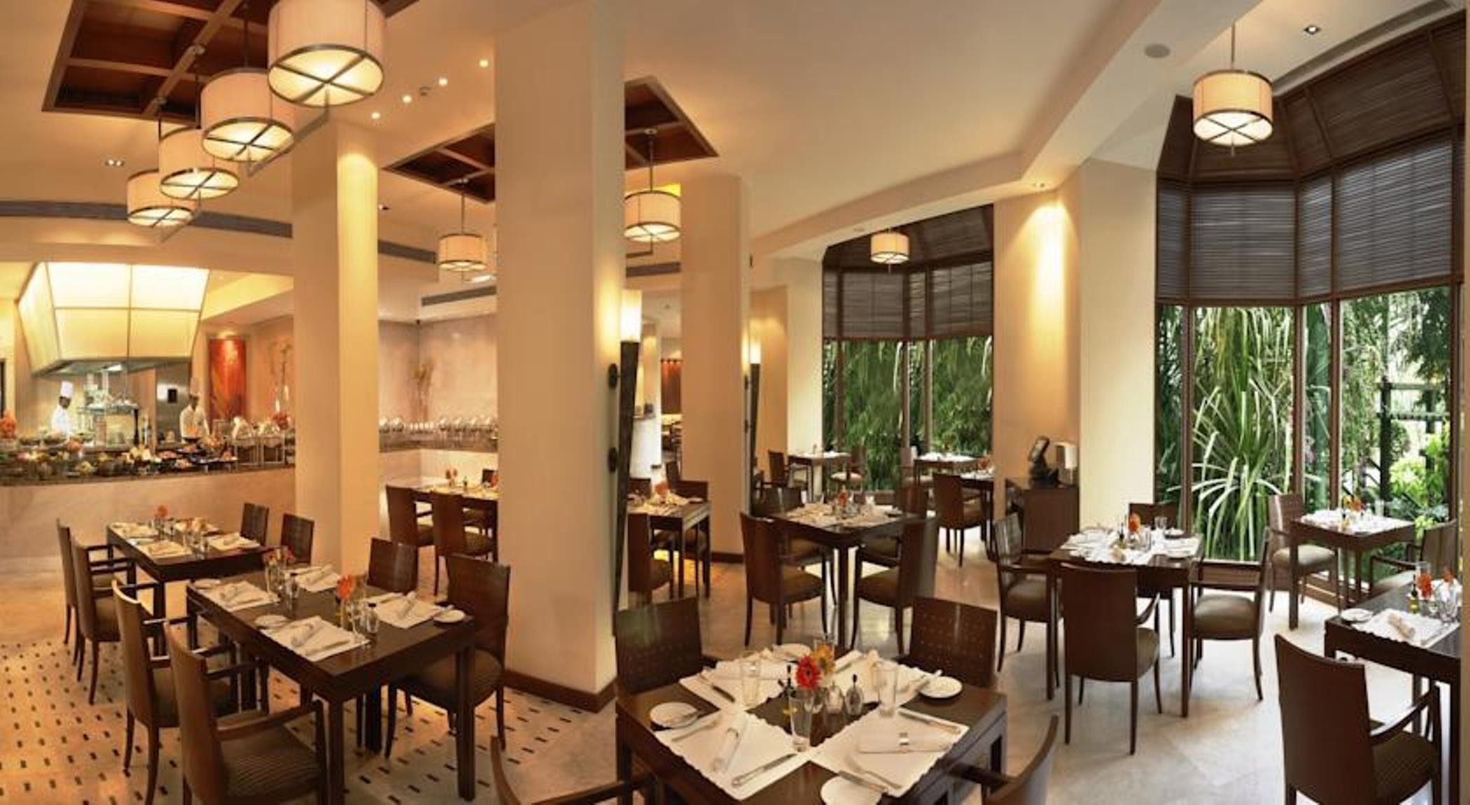 The Leela Mumbai, Airport Hotel Bagian luar foto The Park, New Delhi